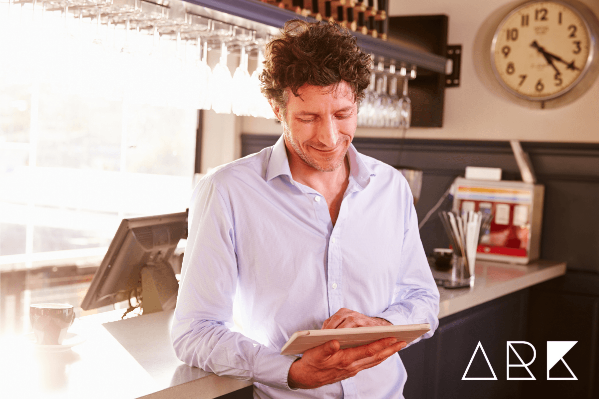Waitress using ordering system